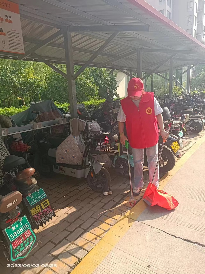 9月2日广发体育,广发(中国),在凤凰城A区开展志愿服务活动 (1).jpg