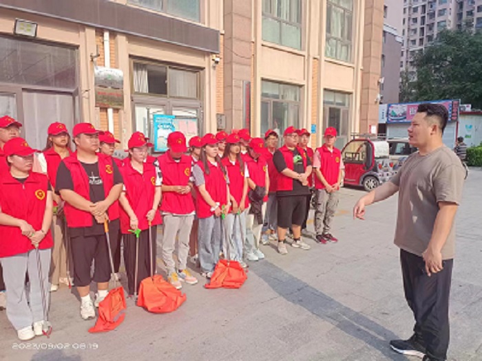 9月2日广发体育,广发(中国),在凤凰城A区开展志愿服务活动 (4).jpg
